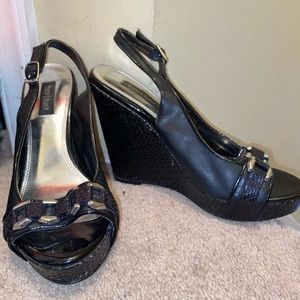WHBM black wedge